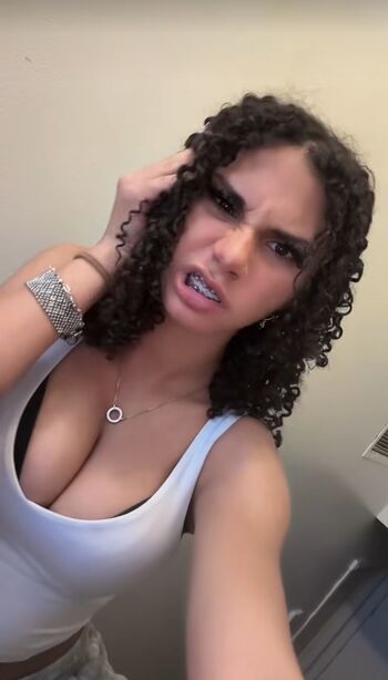 miahanlon3