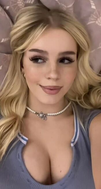 Full leaked Mialiliaa private onlyfans photo