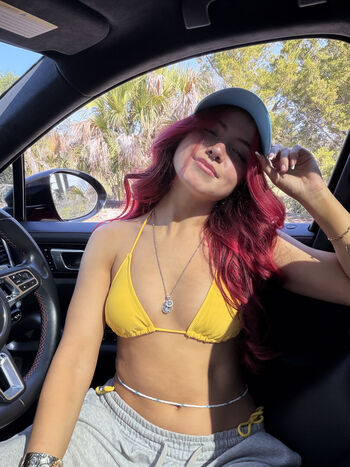 Full leaked Midget miki private onlyfans photo