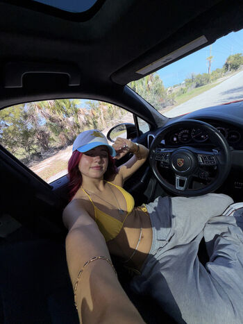 Full leaked Midget miki private onlyfans photo