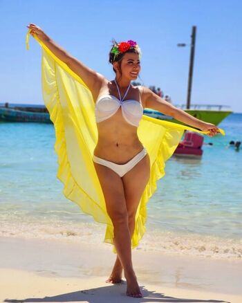 Milagro Flores