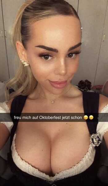 Full leaked Milaneedls page private onlyfans photo