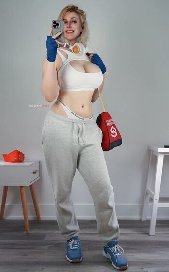 Full leaked Missfaves private onlyfans photo