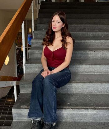 Full leaked Mollyswes private onlyfans photo