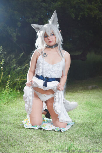 Momoiro Cosplay