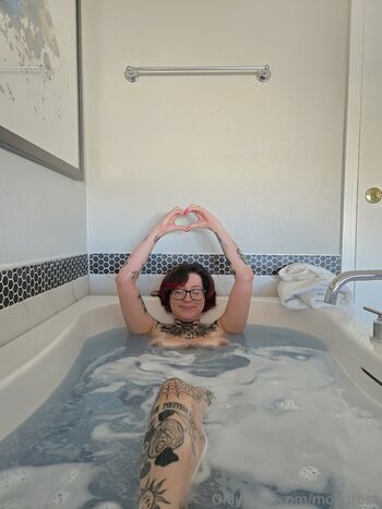 Full leaked Moogrosa private onlyfans photo