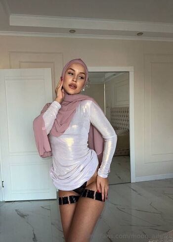 Full leaked Moon adelin page private onlyfans photo