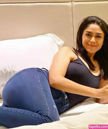 Full leaked Mrunal thakur page private onlyfans photo