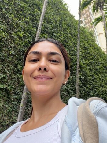 Full leaked Mrunal thakur private onlyfans photo