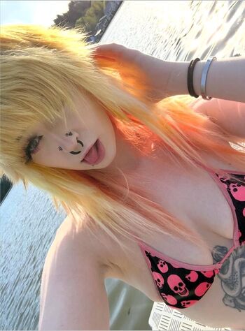 mushroomfairy666,