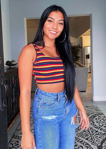 Full leaked Myamontoya private onlyfans photo