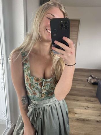 nadine_freund