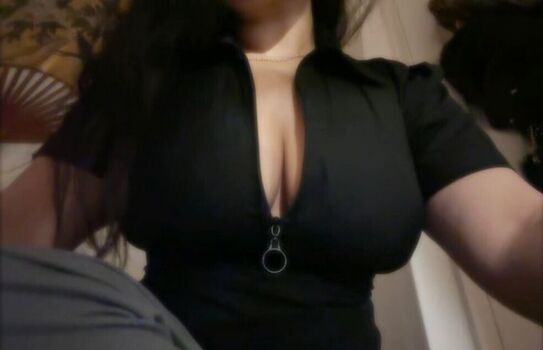 Full leaked Naiix private onlyfans photo