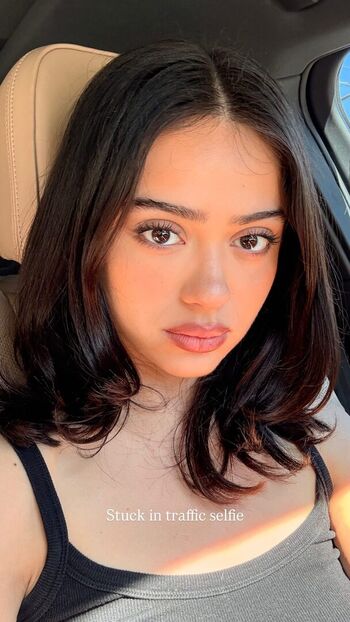 Nailea Devora