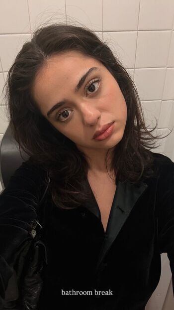 Nailea Devora