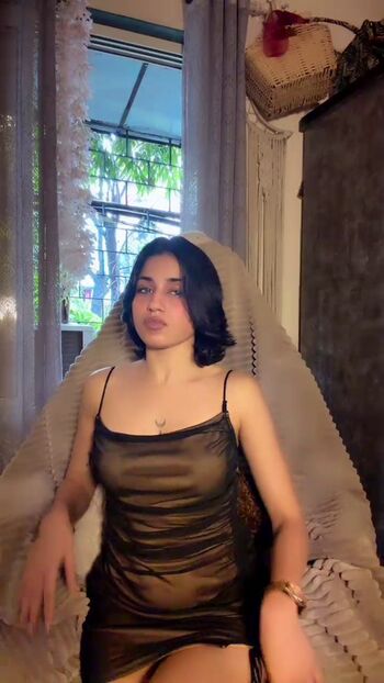 Full leaked Naina private onlyfans photo