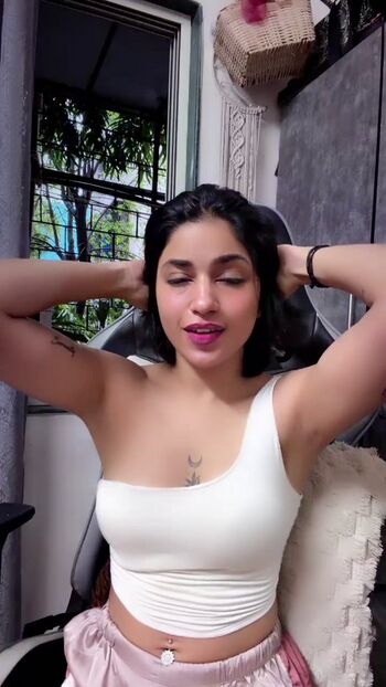 Full leaked Naina private onlyfans photo