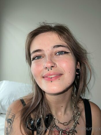 Full leaked Naivebunnyx private onlyfans photo