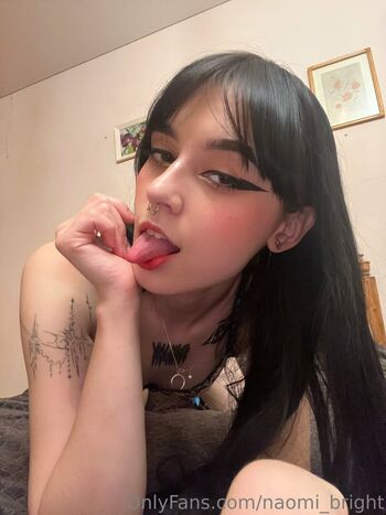 Naomi_bright
