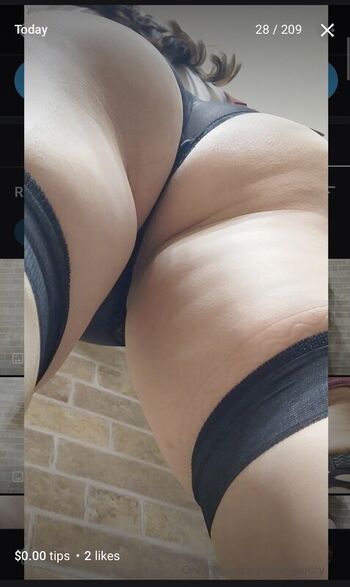 Nene_booty