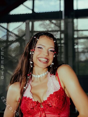 Nina Chuba