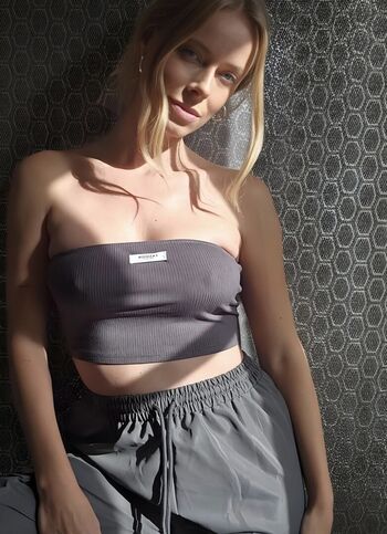 Nina Thomas