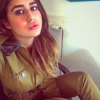 Nitzan Rom