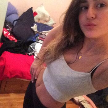 Nitzan Rom