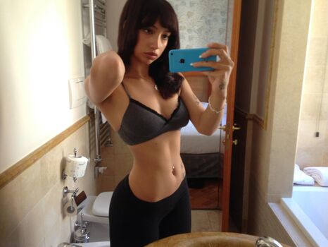 oliviaraynn