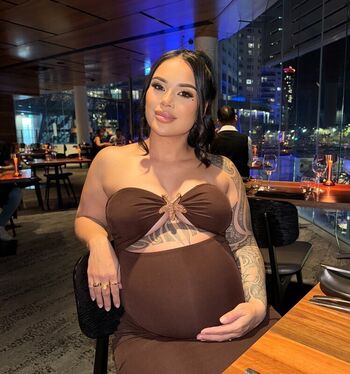 Full leaked Paremiria private onlyfans photo