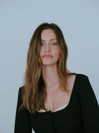 Phoebe Tonkin