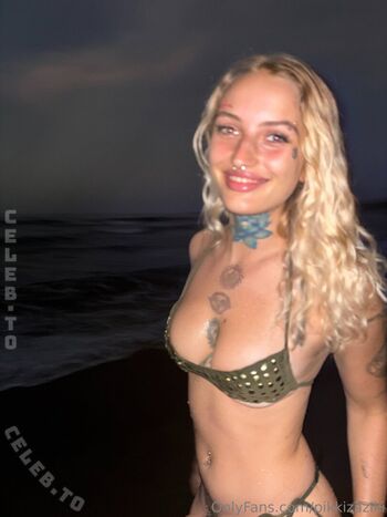 Full leaked Pikkizaziki page private onlyfans photo