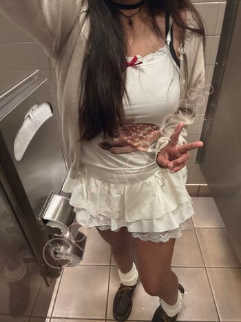 Full leaked Pillwprncess private onlyfans photo