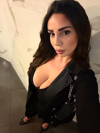 Full leaked Pina luongo private onlyfans photo