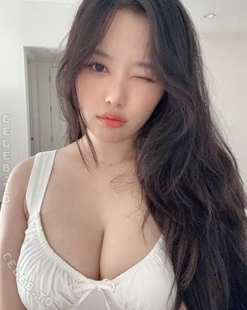 Full leaked Ariana g/ private onlyfans photo