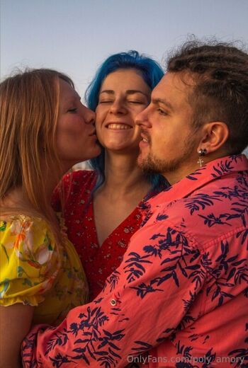 Full leaked Polyamory private onlyfans photo
