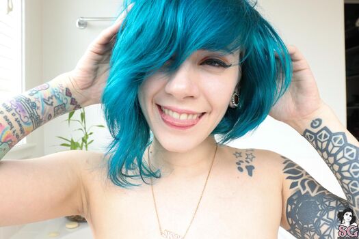porcelaingoirl