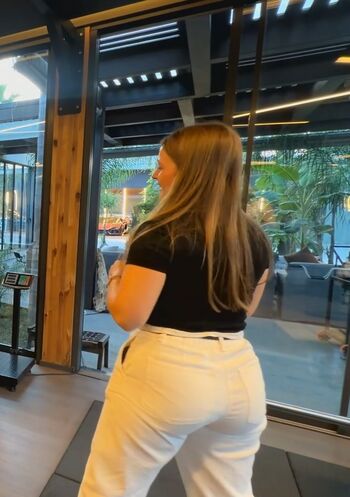 Full leaked Qoqsik private onlyfans photo