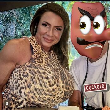 QueenMuscleBoobs