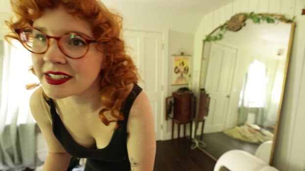 Rachel Maksy
