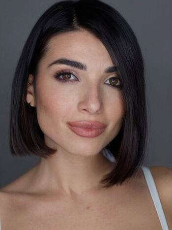 Rebecca Staffelli