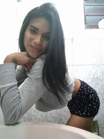 Full leaked Reignepecania private onlyfans photo