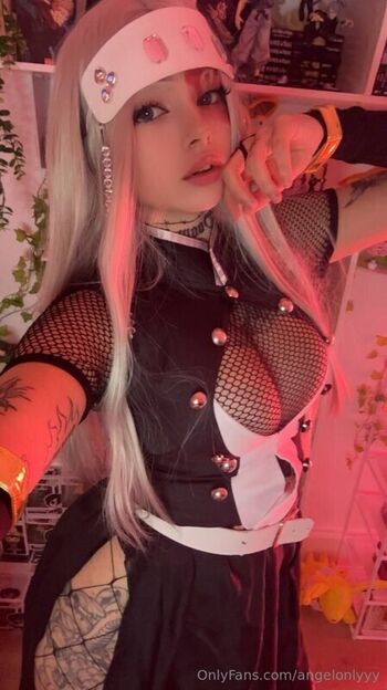 Full leaked Reila angel private onlyfans photo