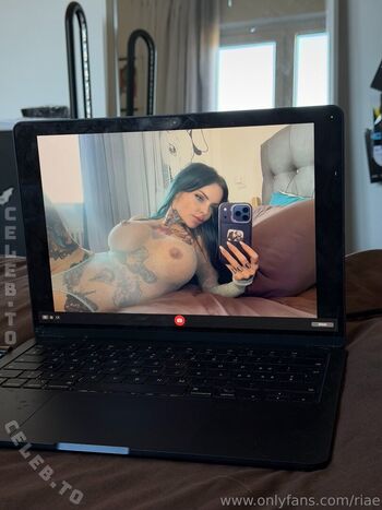Full leaked Demonmika/ private onlyfans photo