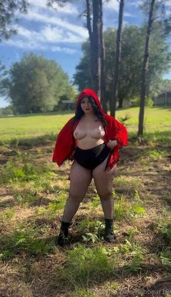 Full leaked Riahbear private onlyfans photo