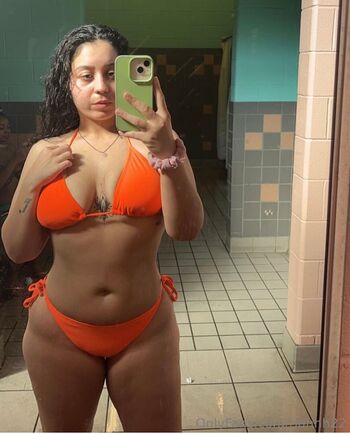 Full leaked Riahhh private onlyfans photo