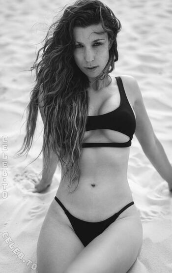 Full leaked Romina private onlyfans photo