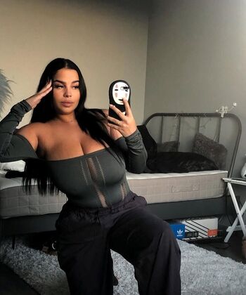 Full leaked Romyisabellaa private onlyfans photo