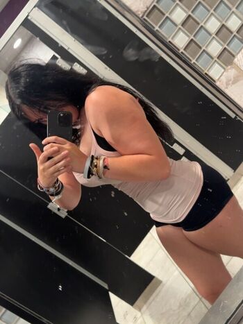 ronnie_kicksass