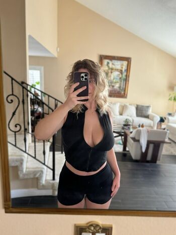 Full leaked Roseasmr private onlyfans photo